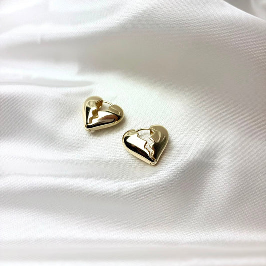 Aros corazón fragmentado laminados en oro 14K