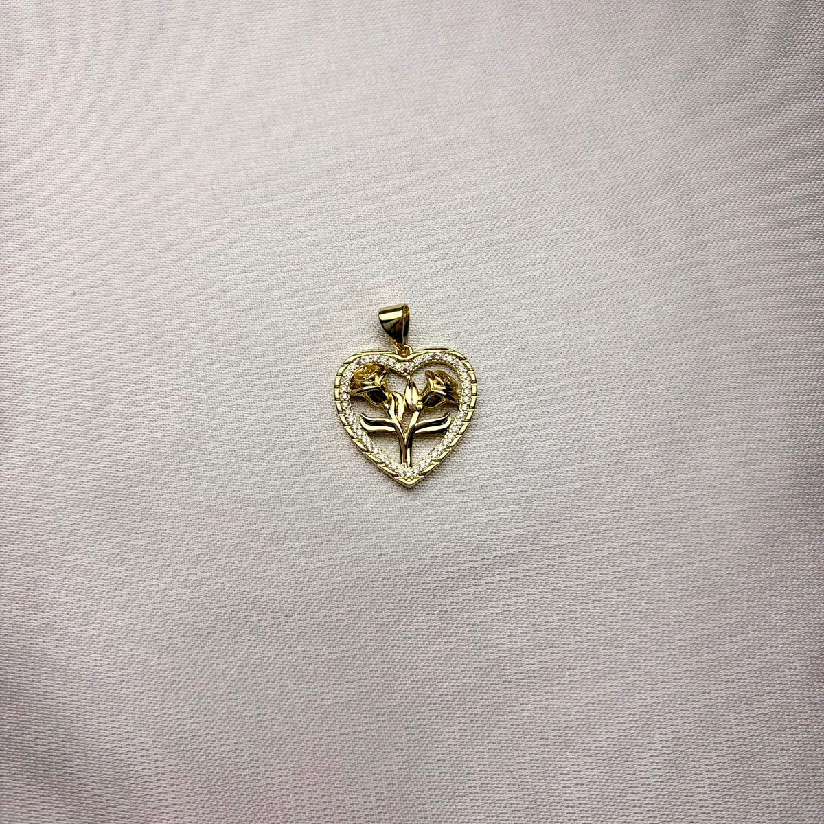 Dije Jardín del Amor laminado en oro 14K